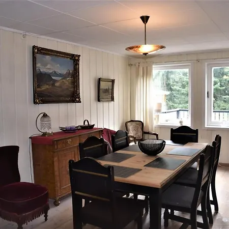 Large With Its Own Entrance Apartment
